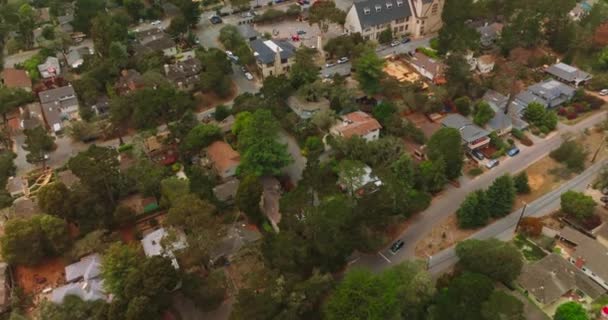 Habitações Acolhedoras Belas Ruas Carmel Sea Califórnia Eua Imagens Drones — Vídeo de Stock