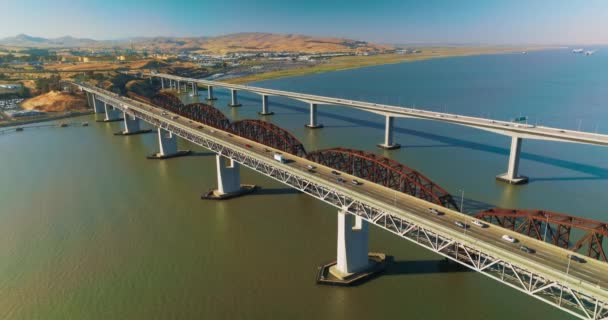 Bridges Connecting Martinez Benicia Transport Moving Beautiful Panorama Strait Rocky — Stock Video