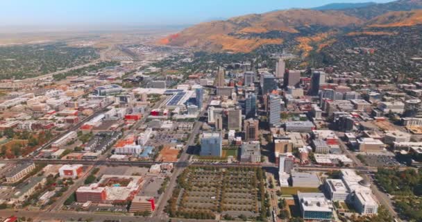 Paisaje Soleado Increíble Salt Lake City Con Arquitectura Variada Montañas — Vídeo de stock