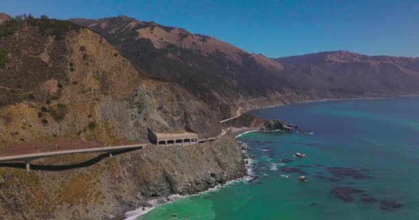 Costa Rocciosa Della California Con Strade Costruite Sulle Montagne Rocce — Video Stock