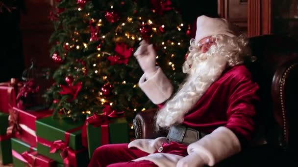 Favorite Kid Personage Old Fashioned Room Santa Claus Sits Armchair — Stock Video