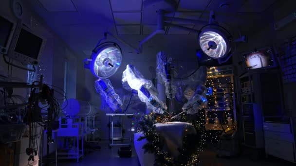 Nowoczesna Ciemna Sala Operacyjna Robotem Vinci Środku Futurystyczny Sprzęt Zarządzający — Wideo stockowe