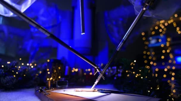 Mikro Cerrahi Için Robot Kollar Eski Moda Yazı Kalemini Karanlık — Stok video