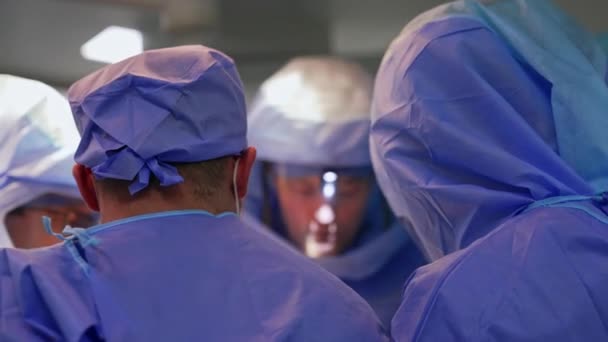 Pochi Medici Che Lavorano All Operazione Chirurgica Vista Posteriore Alcuni — Video Stock