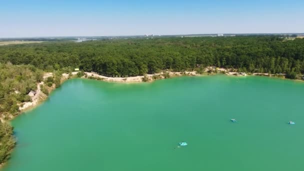 Letecký Pohled Krajinu Přírodního Jezera Les Jezero Krásná Příroda — Stock video