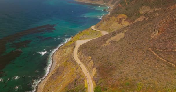 태평양은 캘리포니아의 고요하고 해안선을 만난다 센트럴 캘리포니아의 해안선 — 비디오