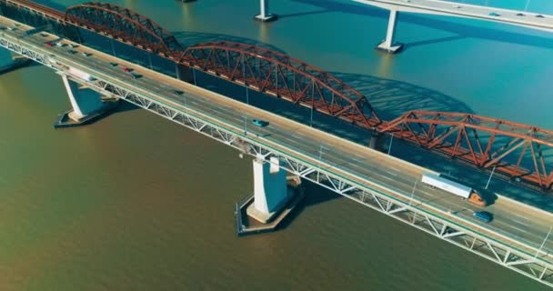 ベニシアに接続するマルティネス橋 航空輸送ブリッジ — ストック動画