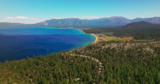 Astonishing High Mountain Lake California Aerial View American Blue Water — Stock Video