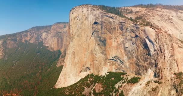 Yosemite Dalen Bergslandskap Kalifornien Bedårande Nationalpark Antenn Utsikt — Stockvideo
