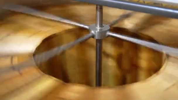 Μελισσοκομία Οργανική Μηχανή Παραγωγής Γλυκών Φυγοκεντρητές Για Συγκομιδή Μελιού — Αρχείο Βίντεο
