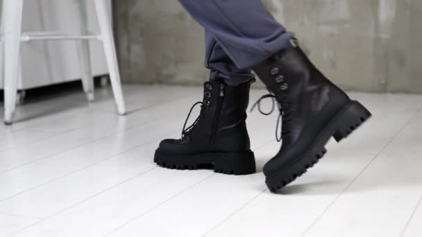 Kadın Ayakkabıları Galerisi Zarif Kadın Moda Ayakkabıları — Stok video
