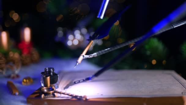 Lettre Écriture Mécanique Robot Dactylographie Manuelle Sur Papier — Video