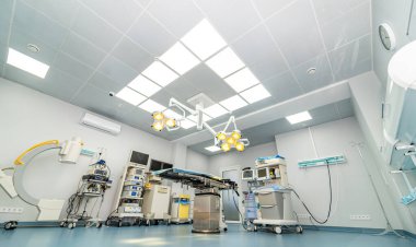 Acil modern cerrahi ekipmanı. Klinik işletim teknolojileri.