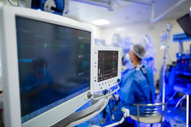 Cerrahi sağlık izleme konsepti. Tıbbi sistemler ve teknolojiler operasyonu.