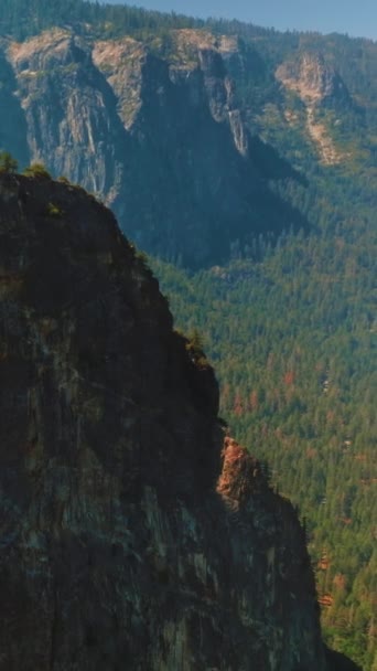 Scogliere Scoscese Yosemite National Park California Usa Una Giornata Sole — Video Stock