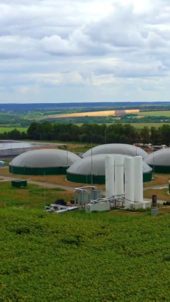 Biogás Nocivo Entre Naturaleza Granja Moderna Para Producción Biogás Campo — Vídeo de stock