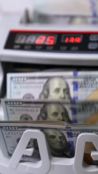 Usd Kağıt Banknot Için Sayma Makinesi Banknot Sayacı Dikey Video — Stok video