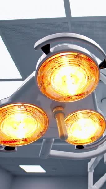 Ισχυρό Κινητό Φωτιστικό Κίτρινο Φως Στο Ταβάνι Του Σύγχρονου Χειρουργικού — Αρχείο Βίντεο