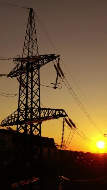Industrial Factory Electricity Pylons Sunset Silhouettes High Voltage Power Lines — Stock Video