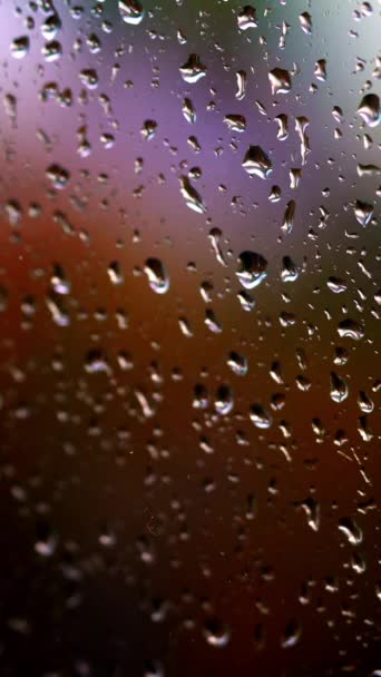 Damlaları Yağmur Mevsiminde Cam Pencereye Yağmur Damlaları Düşer Pencere Çerçevesine — Stok video