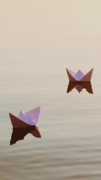 Tre Skepp Vitt Papper Som Flyter Floden Vid Solnedgången Små — Stockvideo
