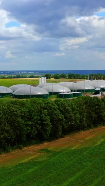 Natureza Verde Planta Biogás Fazenda Moderna Para Produção Biomassa Campo — Vídeo de Stock