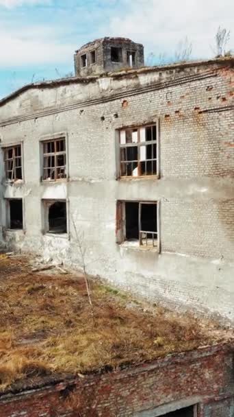 Aerial View Old Factory Ruin Broken Windows Old Industrial Building — Stock Video