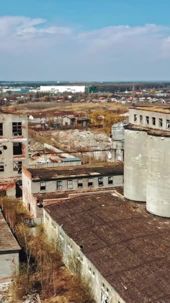 Vuelo Sobre Fábrica Destruida Antiguo Edificio Industrial Para Demolición Vista — Vídeo de stock