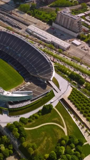 Стадіон Солдат Філд Чикаго Вид Повітря Будівлю Зеленому Парку Тлі — стокове відео