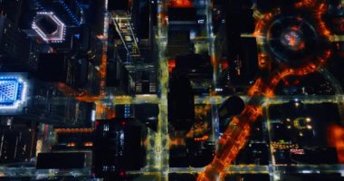 Philadelphia, Pennsylvania, ABD 'nin güzel caddeleri. Metropolün gece manzarası tepeden.