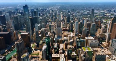 Çağdaş Chicago, Illinois, ABD 'nin modern kentsel manzarası. Kuş bakışı açısından metropolün engin manzarası.