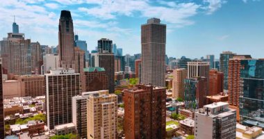 Şikago 'da tuğladan yapılmış binalar. Şehir merkezindeki gökdelenler. Chicago, Illinois, ABD.