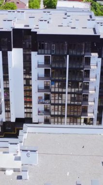 Modern çok katlı binalar. Modern yüksek katlı apartmanların havadan görünüşü