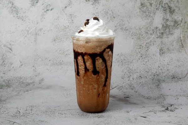 Photo Freshly Made Chocolate Java Chip Flavored Frappe Royalty Free Stock Photos