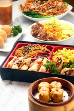 Photo of freshly cooked assorted Chinese food.