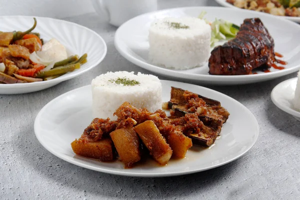 Фото Свежеприготовленной Филиппинской Еды Названием Свиной Бинагунган Свиной Живот Пасте — стоковое фото