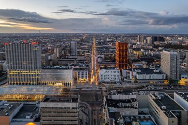 Lodz şehri, Poland- Piotrkowska Caddesi manzaralı.