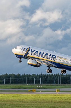 Ryanair, İrlanda Havayolları. Gdansk Havaalanı, Polonya