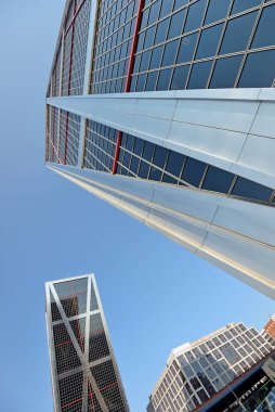 Madrid, İspanya 'daki Avrupa Kapısı Kuleleri.