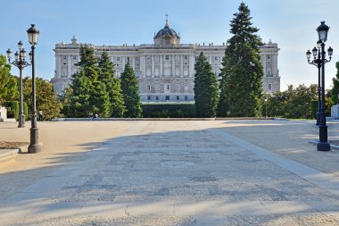 Madrid Kraliyet Sarayı. İspanyol kraliyet ailesinin resmi konutu..