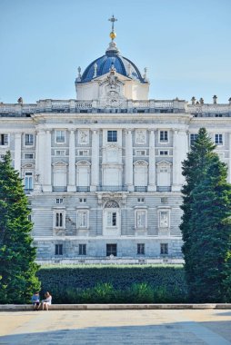 Madrid Kraliyet Sarayı. İspanyol kraliyet ailesinin resmi konutu..