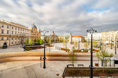 Lodz şehri - Özgürlük Meydanı manzarası.