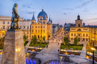 Özgürlük Meydanı 'nın D-view şehri. Lodz, Polonya.