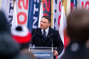 Slawomir Mentzen. Polonya Cumhuriyeti 'nin Sejm üyesi. Konfederasyon başkan adayı.