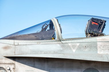 Silahlı çatışma. Savaşçı kokpiti.