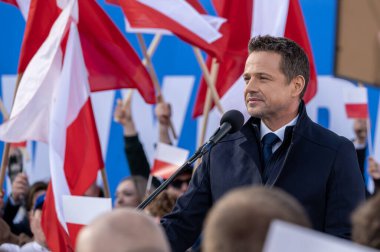 Rafa Trzaskowski. Polonyalı politikacı, bakan ve MEP, 2018 'den beri başkent Varşova belediye başkanı, Polonya cumhurbaşkanlığı için aday. d, 9 Mayıs 2024, Polonya