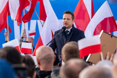 Rafa Trzaskowski. Polonyalı politikacı, bakan ve MEP, 2018 'den beri başkent Varşova belediye başkanı, Polonya cumhurbaşkanlığı için aday. d, 9 Mayıs 2024, Polonya