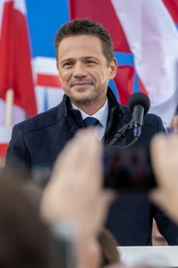 Rafa Trzaskowski. Polonyalı politikacı, bakan ve MEP, 2018 'den beri başkent Varşova belediye başkanı, Polonya cumhurbaşkanlığı için aday. d, 9 Mayıs 2024, Polonya