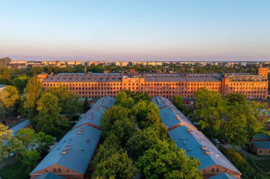 Ksiezy Mlyna tarihi tekstil fabrikaları ve eşlik eden tesisler kompleksi. Polonya 'nın Lodz kenti