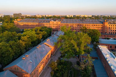 Ksiezy Mlyna tarihi tekstil fabrikaları ve eşlik eden tesisler kompleksi. Polonya 'nın Lodz kenti